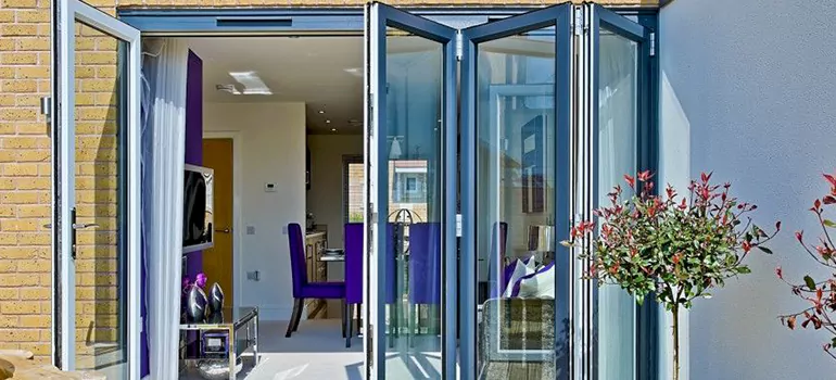 Commercial Door Glass Repair in Sunny Isles Beach, FL